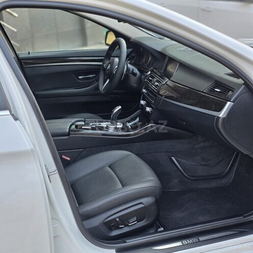 BMW 528 2016, 127,138 km - 2.0 l - Gəncə