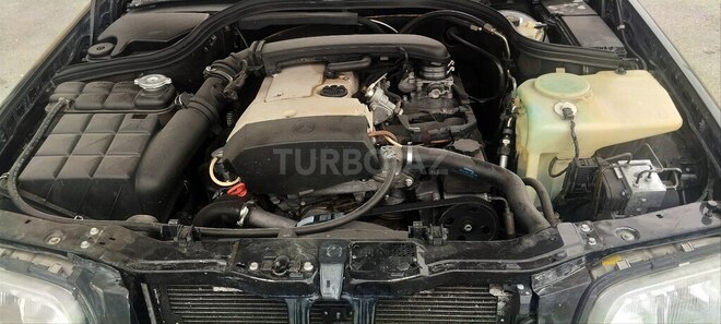 Mercedes C 230 1997, 212,000 km - 2.3 л - Bakı