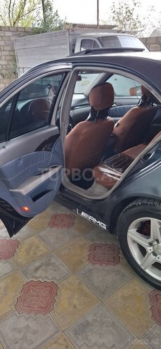 Mercedes E 220 d 2002, 495,805 km - 2.2 л - Tovuz