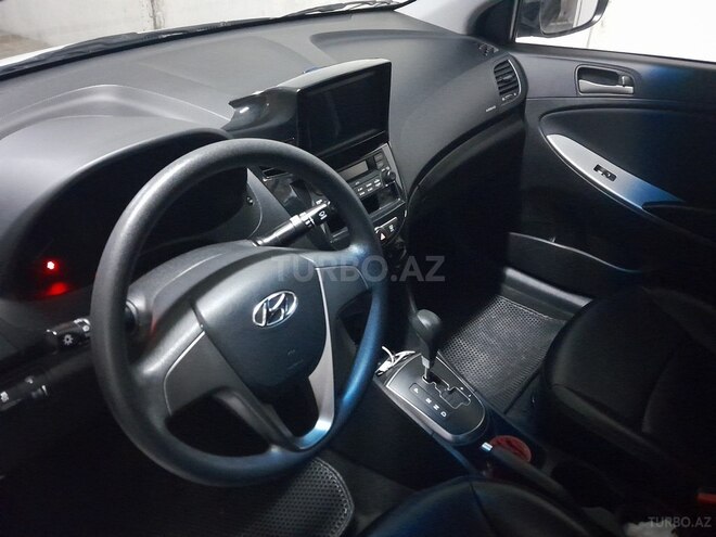 Hyundai Accent 2015, 90,900 km - 1.6 л - Bakı