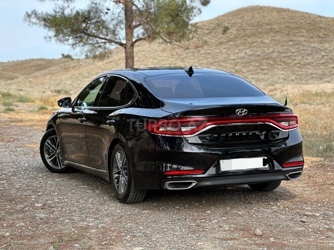 Hyundai Grandeur 2017, 240,000 km - 2.2 l - Bakı