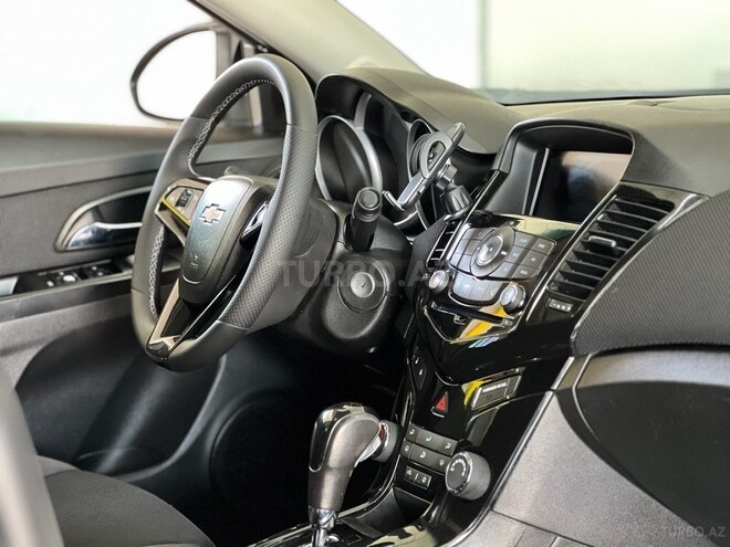 Chevrolet Cruze-9