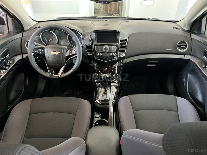 Chevrolet Cruze-10