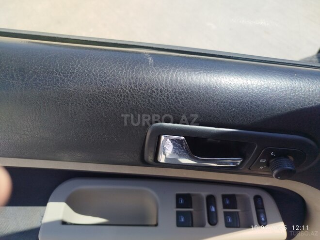 Volkswagen Bora 1999, 296,400 km - 1.6 l - Bakı