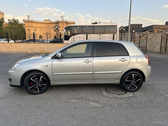 Toyota Corolla 2004, 185,000 km - 1.4 l - Bakı