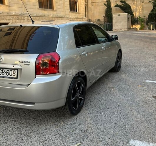 Toyota Corolla 2004, 185,000 km - 1.4 l - Bakı