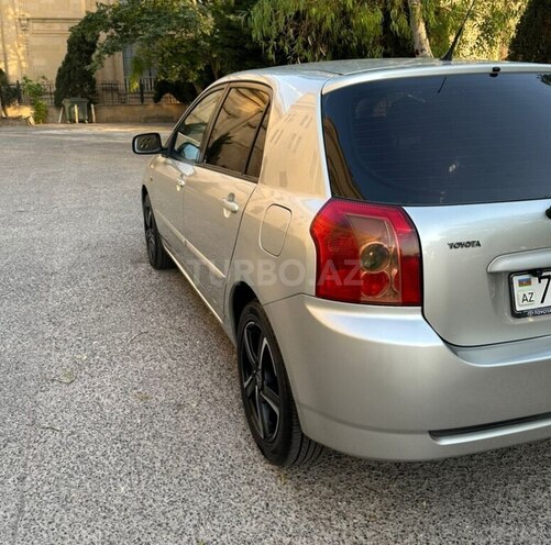 Toyota Corolla 2004, 185,000 km - 1.4 l - Bakı