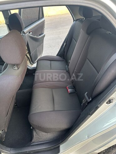 Toyota Corolla 2004, 185,000 km - 1.4 l - Bakı