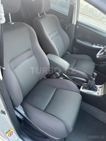 Toyota Corolla 2004, 185,000 km - 1.4 l - Bakı