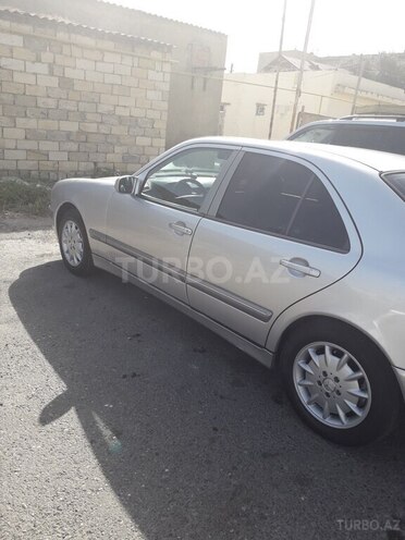 Mercedes E 280 1999, 268,000 km - 2.8 l - Bakı