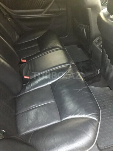 Mercedes E 280 1999, 268,000 km - 2.8 l - Bakı