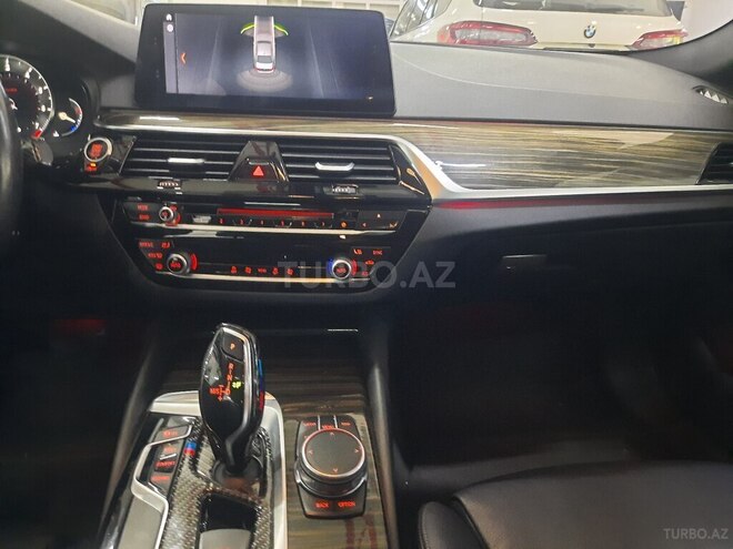 BMW 530-13