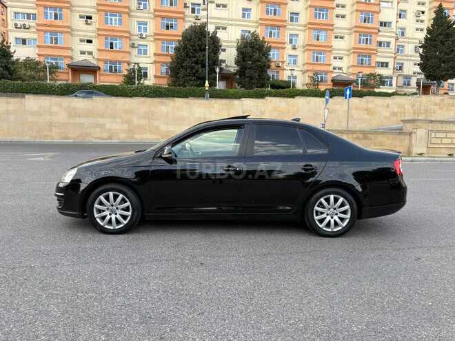 Volkswagen Jetta-5