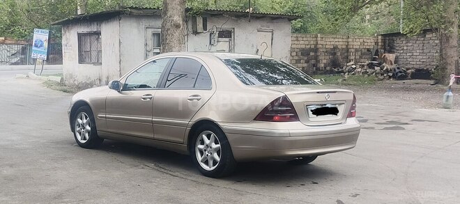 Mercedes C 220 d 2002, 349,000 km - 2.2 л - Mingəçevir