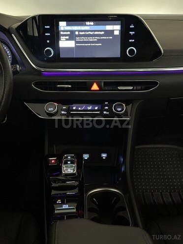 Hyundai Sonata-14