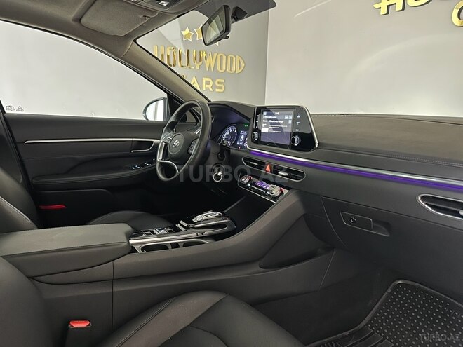 Hyundai Sonata-13