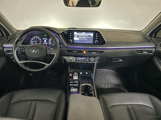 Hyundai Sonata-18