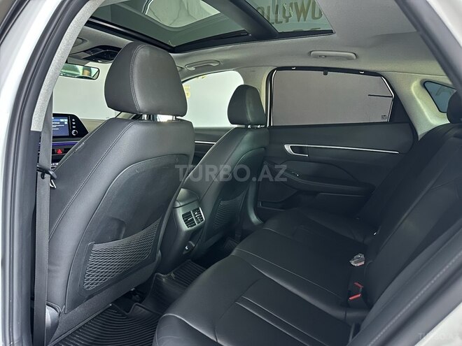 Hyundai Sonata-20