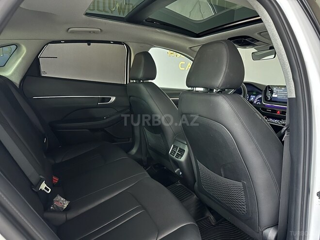 Hyundai Sonata-19