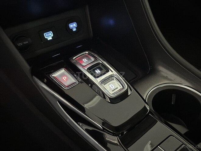 Hyundai Sonata-28