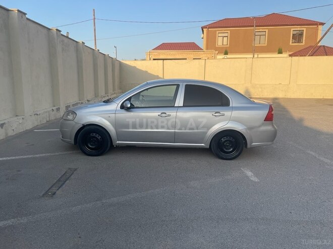 Chevrolet Aveo-5