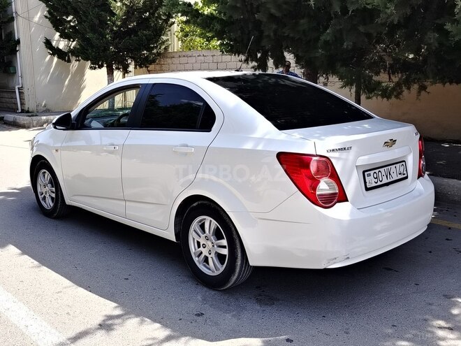Chevrolet Aveo-3