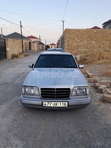 Mercedes E 220 1994, 313,923 km - 2.2 l - Bakı