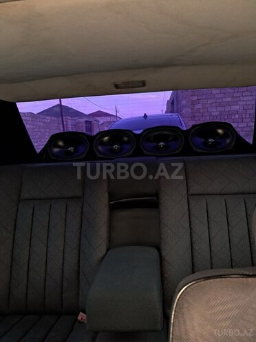 Mercedes E 220 1994, 313,923 km - 2.2 l - Bakı