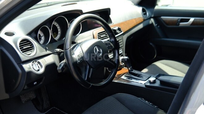 Mercedes C 220 d 2012, 240,000 km - 2.2 l - Bakı