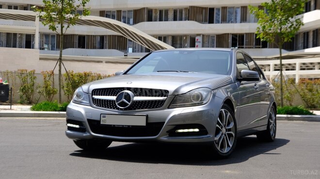 Mercedes C 220 d 2012, 240,000 km - 2.2 l - Bakı