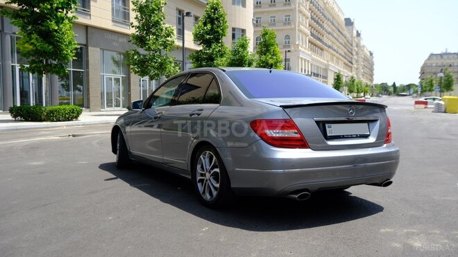 Mercedes C 220 d 2012, 240,000 km - 2.2 l - Bakı