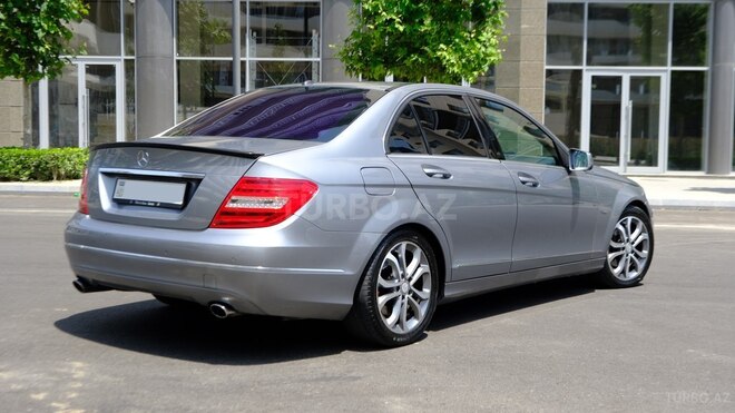 Mercedes C 220 d 2012, 240,000 km - 2.2 l - Bakı