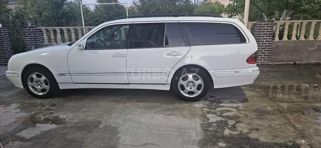 Mercedes E 220 d 2000, 389,000 km - 2.2 l - Bakı