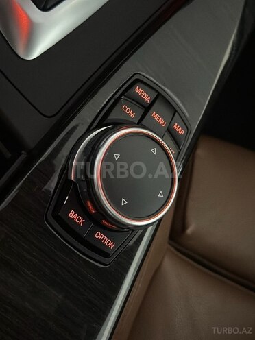 BMW 330-26