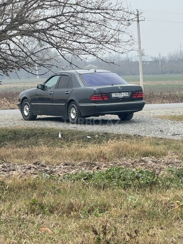 Mercedes E 220 d 1999, 570,000 km - 2.2 l - Goranboy