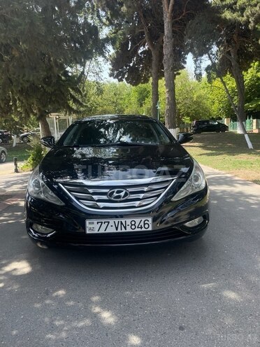 Hyundai Sonata-1