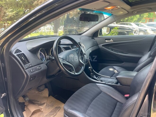 Hyundai Sonata-8