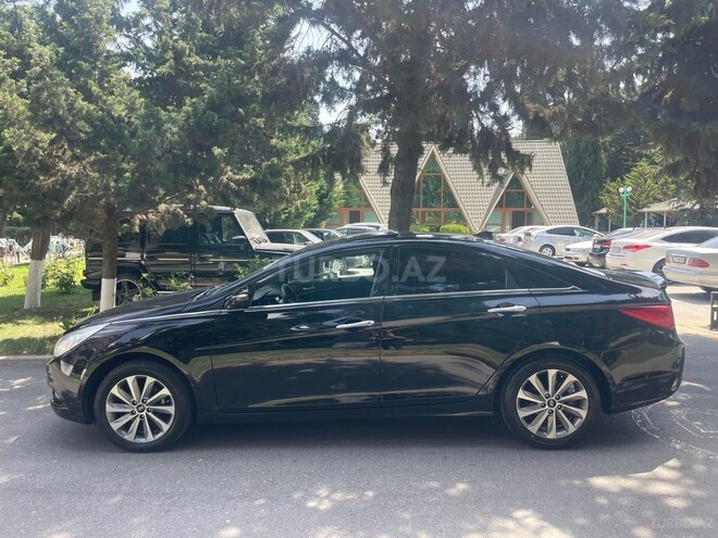 Hyundai Sonata-6