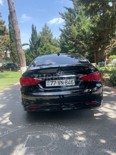 Hyundai Sonata-5