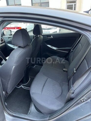 Hyundai Accent 2013, 250,000 km - 1.6 l - Bakı