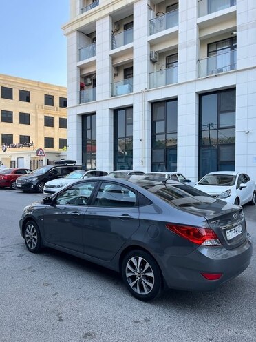 Hyundai Accent 2013, 250,000 km - 1.6 l - Bakı