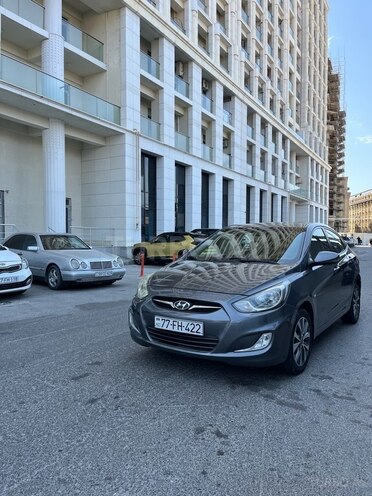 Hyundai Accent 2013, 250,000 km - 1.6 l - Bakı