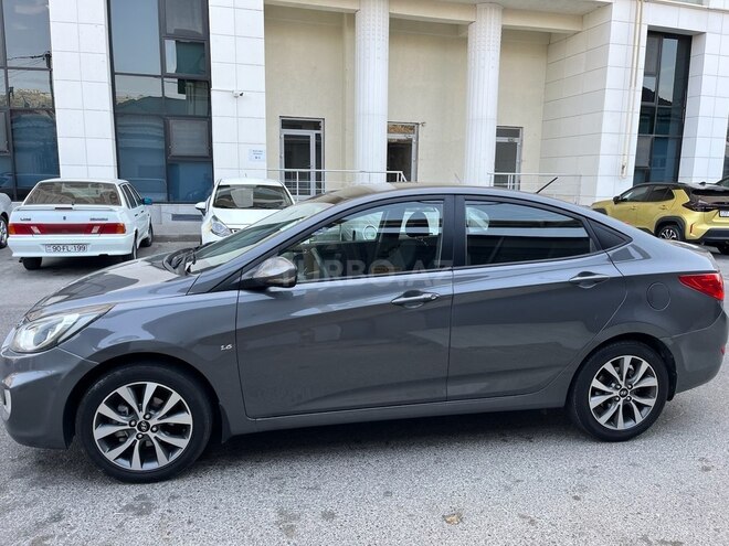 Hyundai Accent 2013, 250,000 km - 1.6 l - Bakı