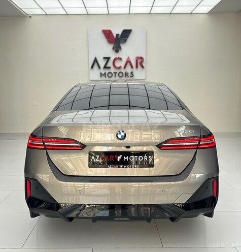 BMW 520-7