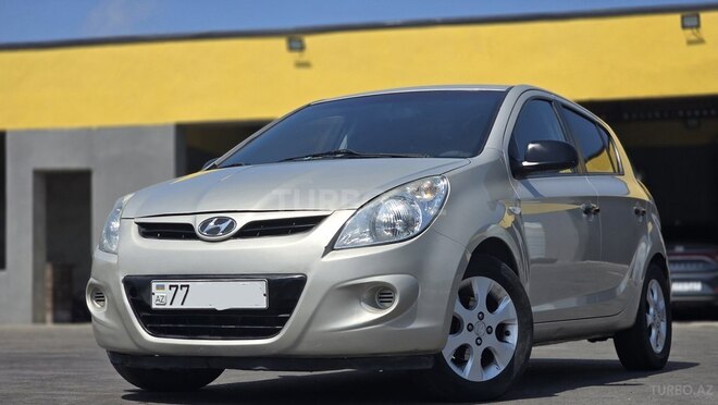 Hyundai i20 2010, 327,000 km - 1.4 l - Bakı