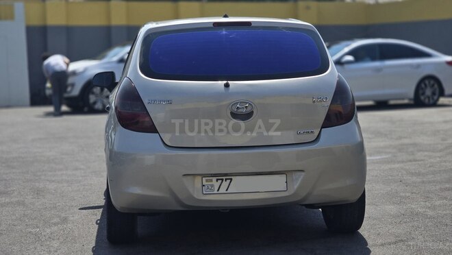 Hyundai i20 2010, 327,000 km - 1.4 l - Bakı