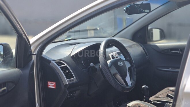 Hyundai i20 2010, 327,000 km - 1.4 l - Bakı
