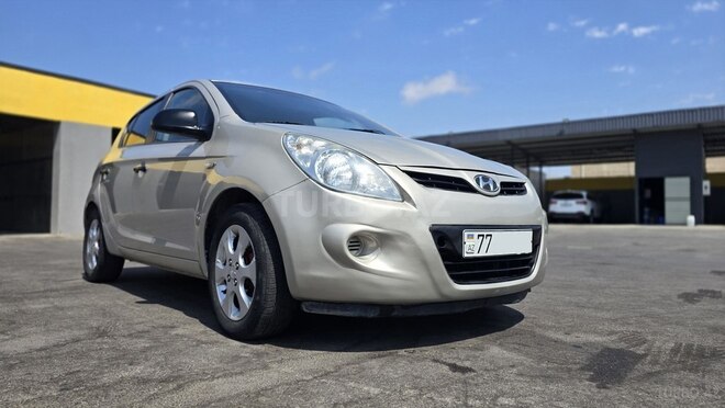 Hyundai i20 2010, 327,000 km - 1.4 l - Bakı