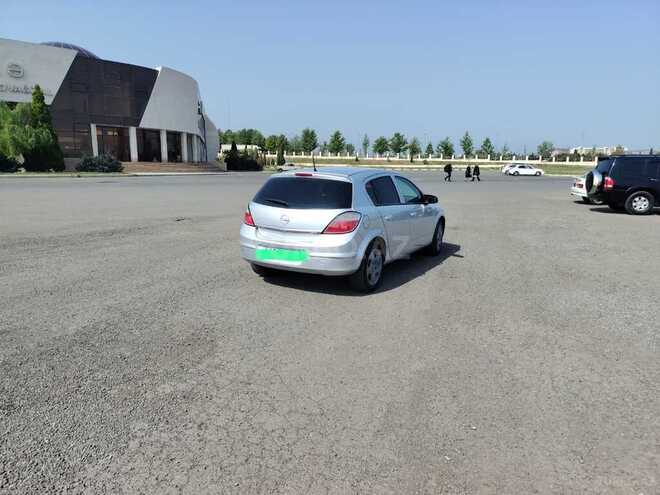 Opel Astra 2006, 412,000 km - 1.3 l - Gəncə