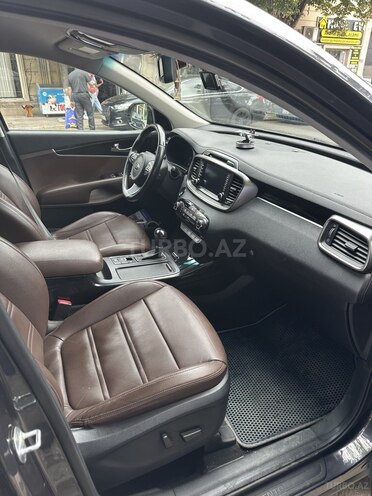 Kia Sorento 2016, 194,000 km - 2.0 l - Qazax